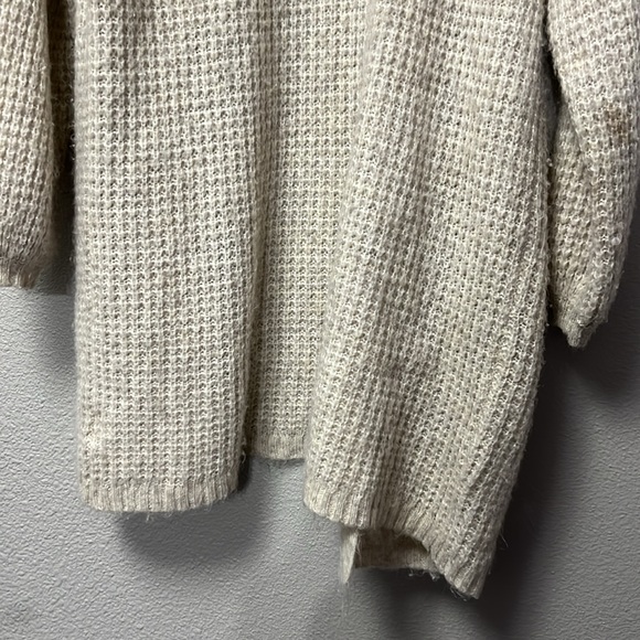 American Eagle Knit Cardigan - Picture 10 of 12